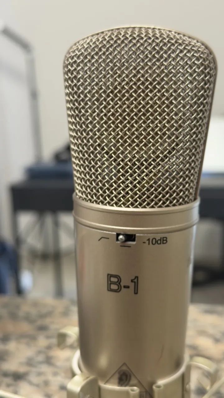 Microfone Behringer B-1 Condensador + Case + Suporte + Cabo