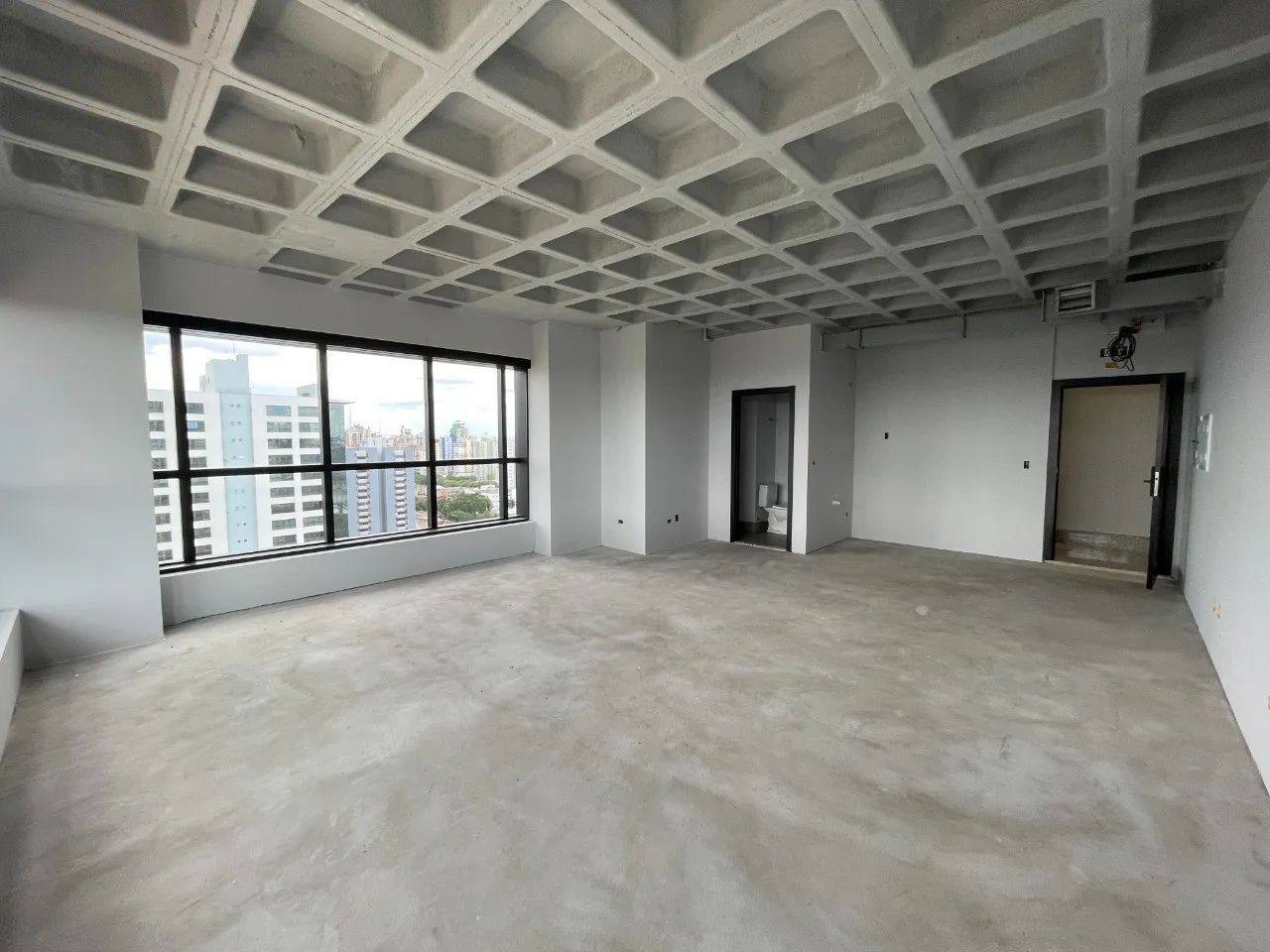 Locação - Sala Comercial Nova na Zona 01 em Maringá - Foto 5