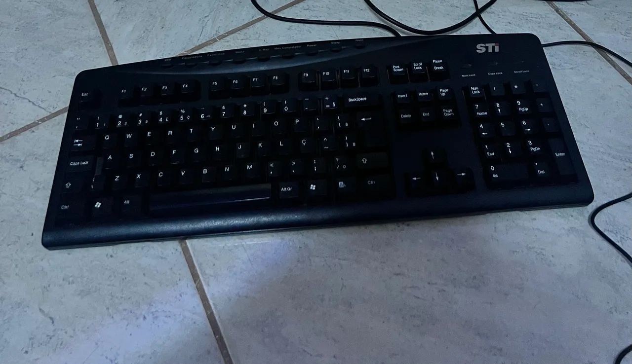 Desktop pentium 4 com teclado, mouse e caixas de som - Foto 4