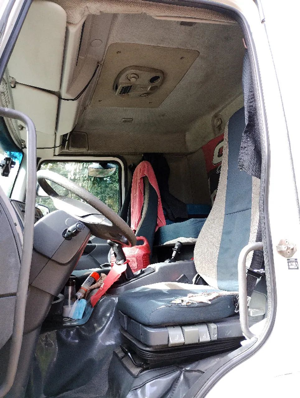 Aproveite Caminhão Volvo VM 330 Bitruck 8x2R Ano 2013 - Foto 9