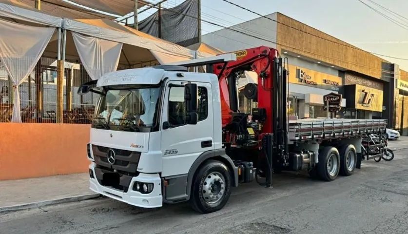 Mb Atego 2429 6x2 2024 com munck  - Foto 2