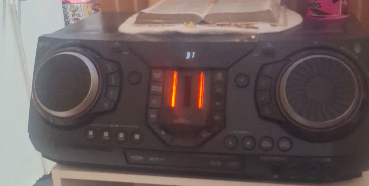 Aparelho de som LG 2,350 watts funcionando perfeitamente  - Foto 2