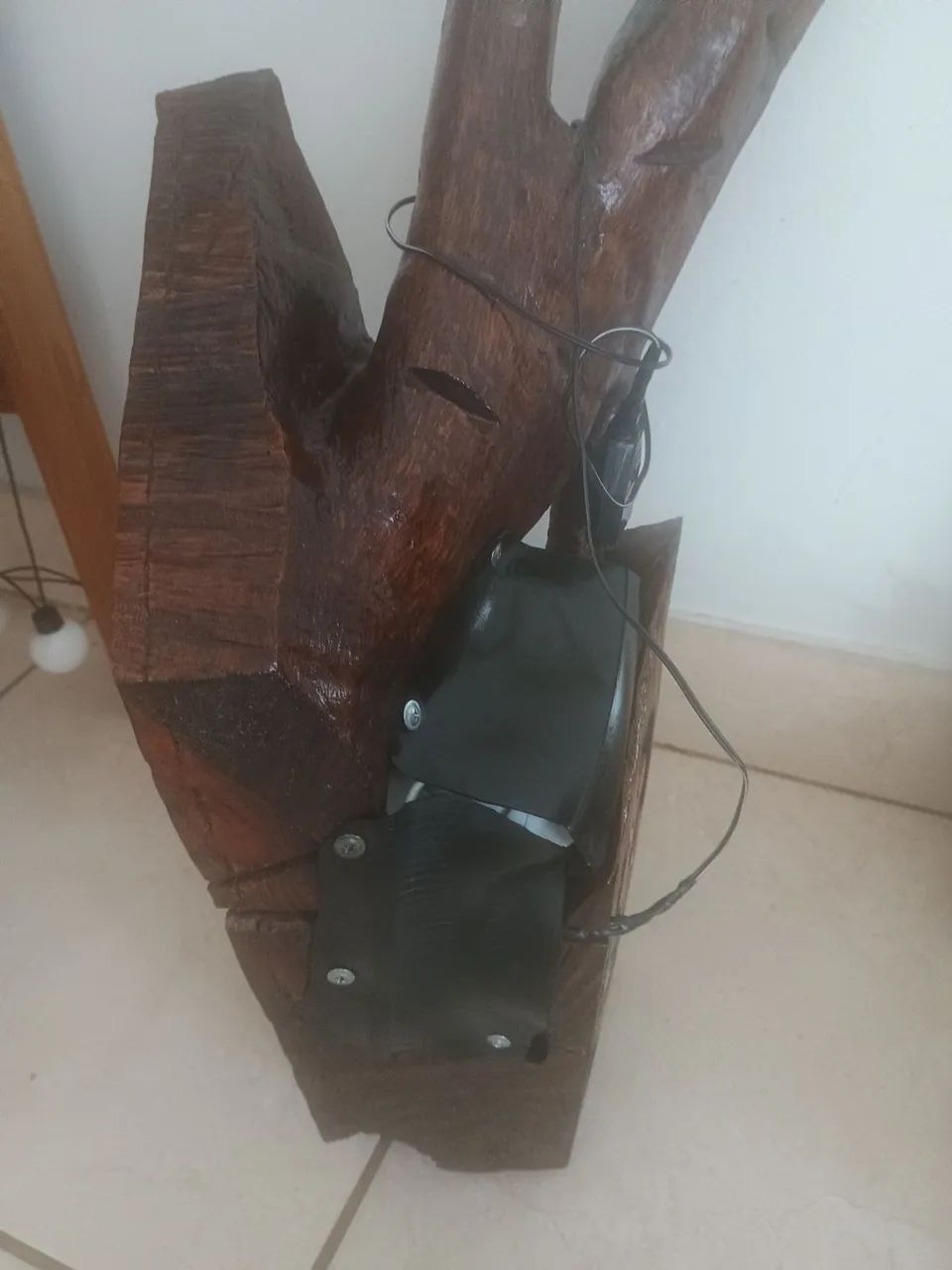 Escultura e luminárias de chão  - Foto 4