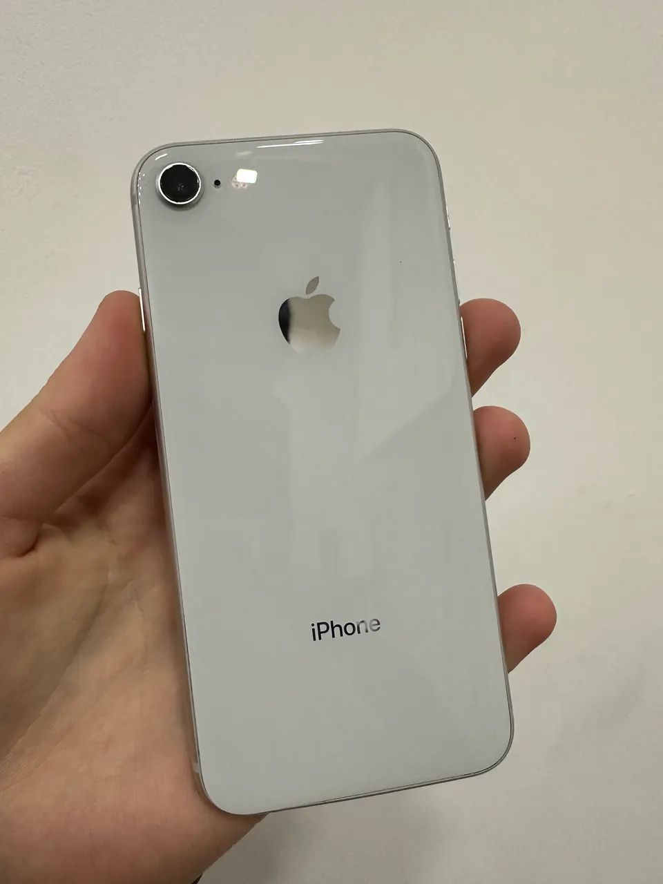 iPhone 8 64GB