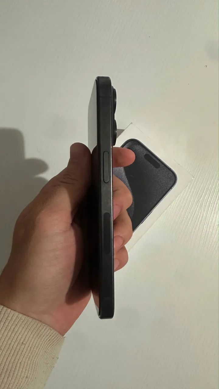 IPhone 15 Pro 128GB | Titânio Preto - Foto 2