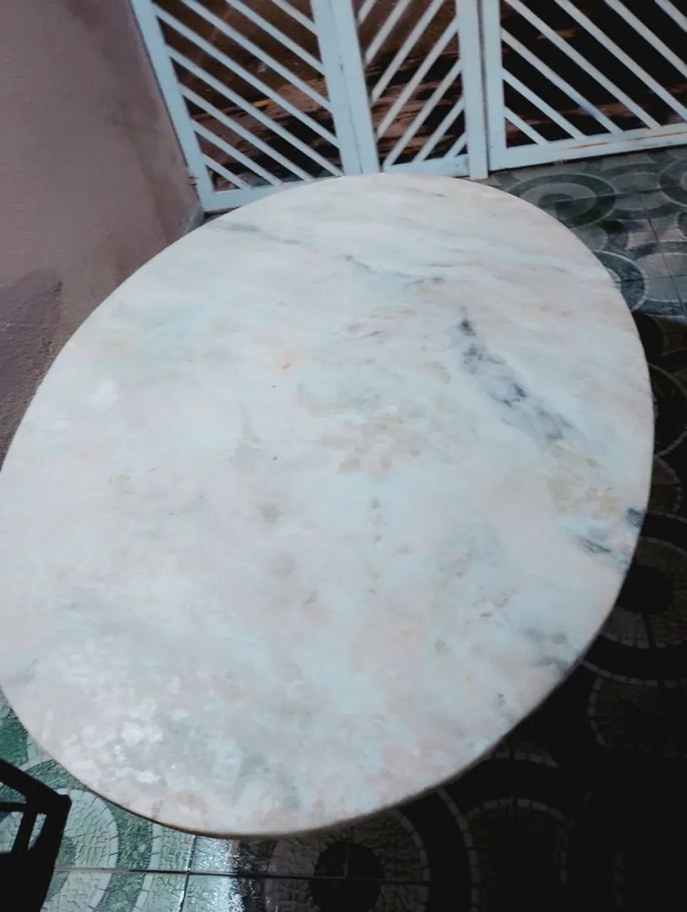 Mesa de Mármore usada, sem cadeiras - Foto 2