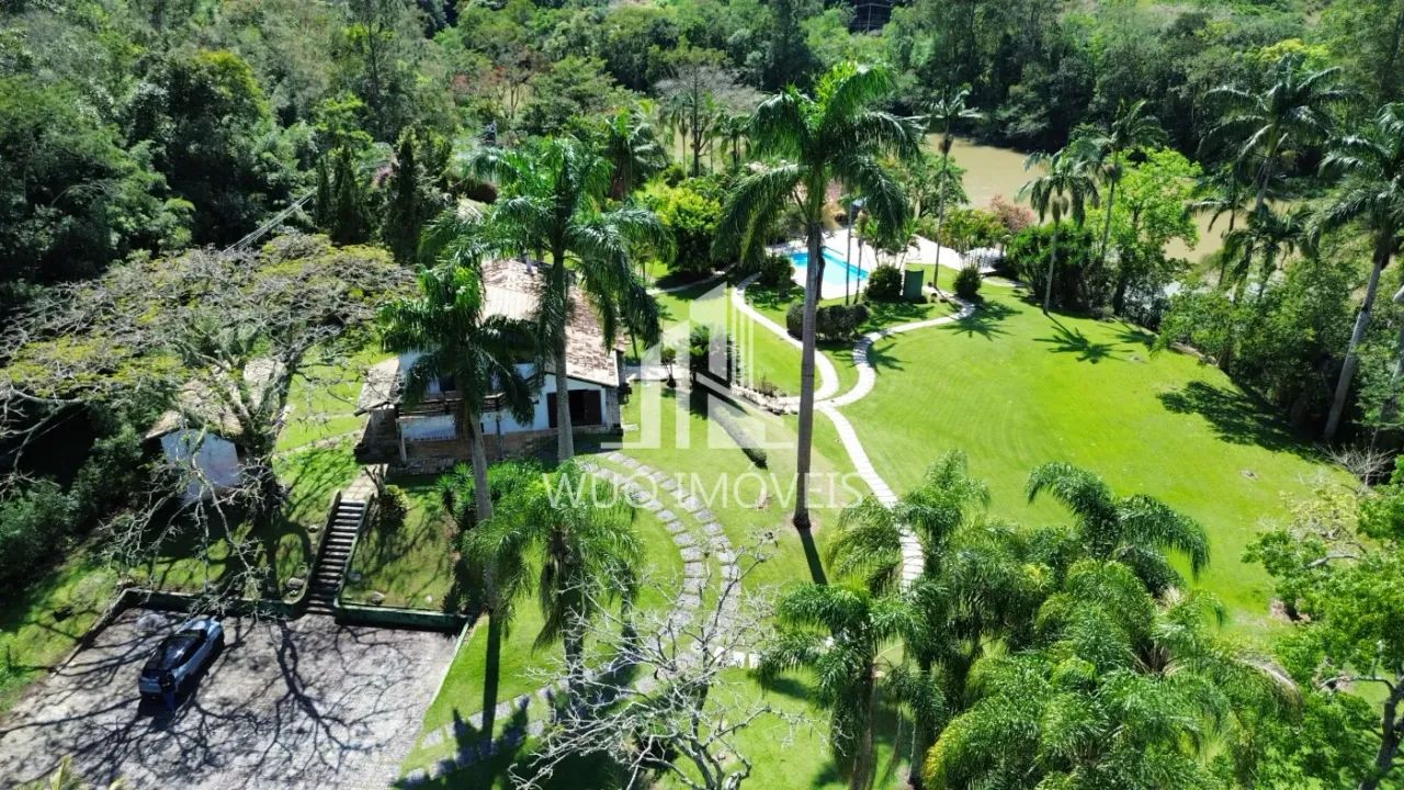Chácara com 5 Casas `pé na água` - Jacarei - SP - Foto 3
