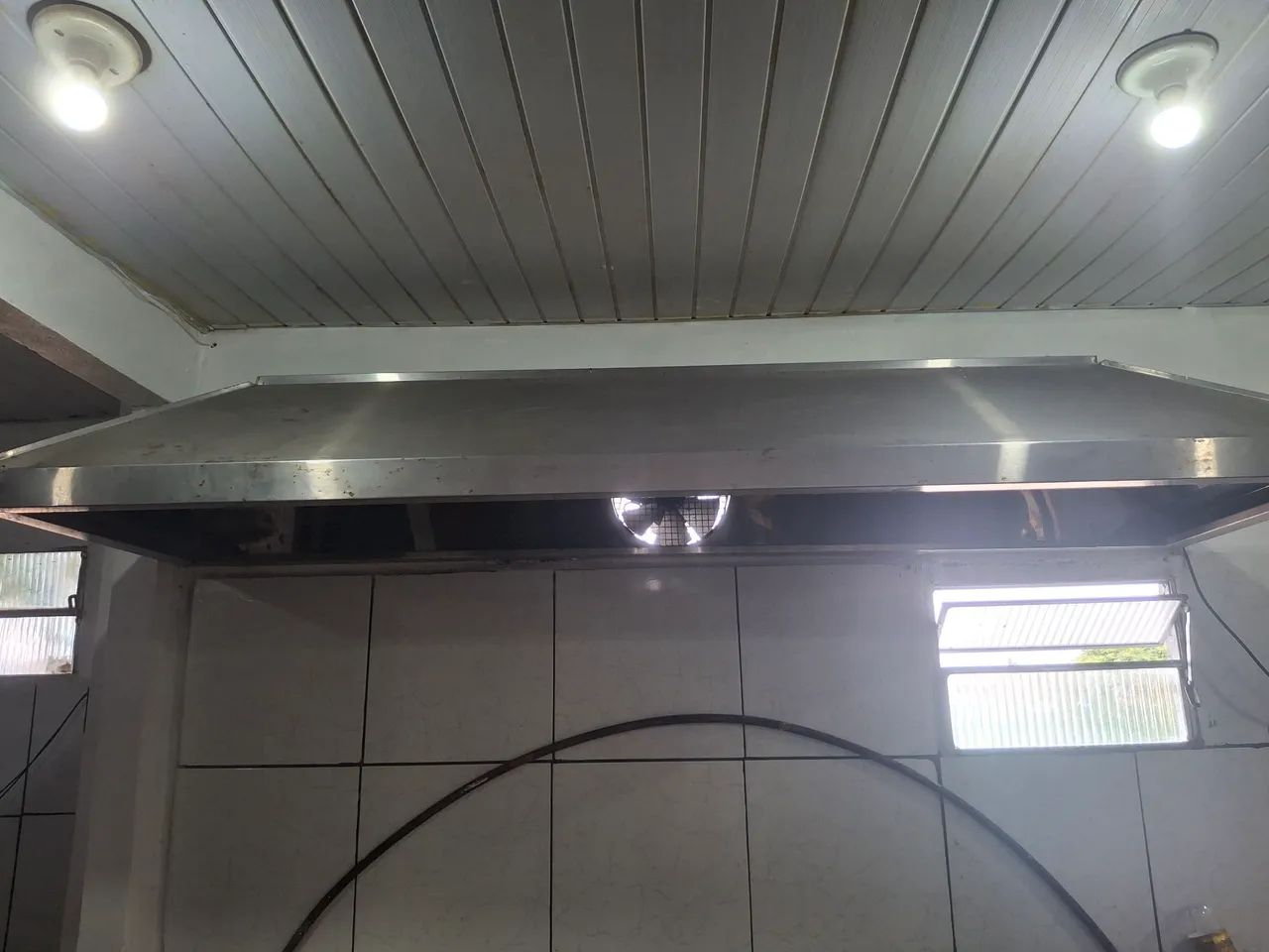 Coifa em inox c exaustor 