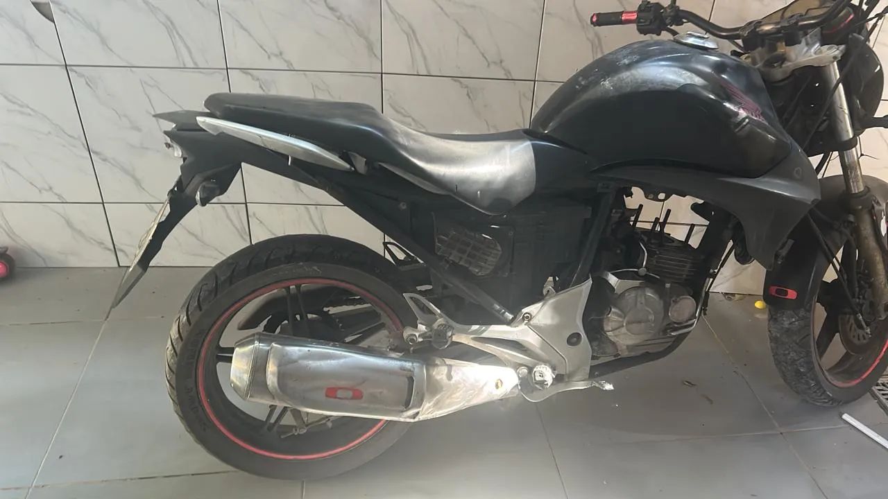 vendo cb 300 2012 - Foto 2