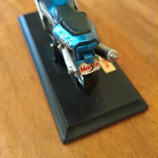 JUN Maisto ミニカーセット 1:18 スケール Miniatura Maisto Kawasaki Ninja ZX-9R azul - 1:18 - Hobbies e