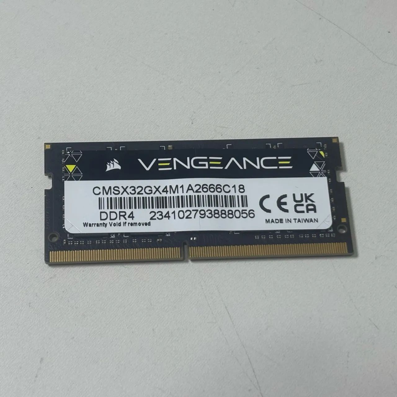 06 memórias DDR4 32GB - Marcas e detalhes abaixo 