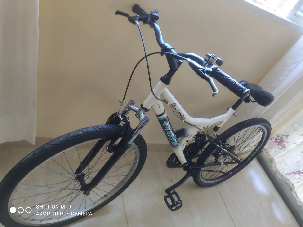 Bicicleta aro 26 com 2 suspensão  - Foto 2