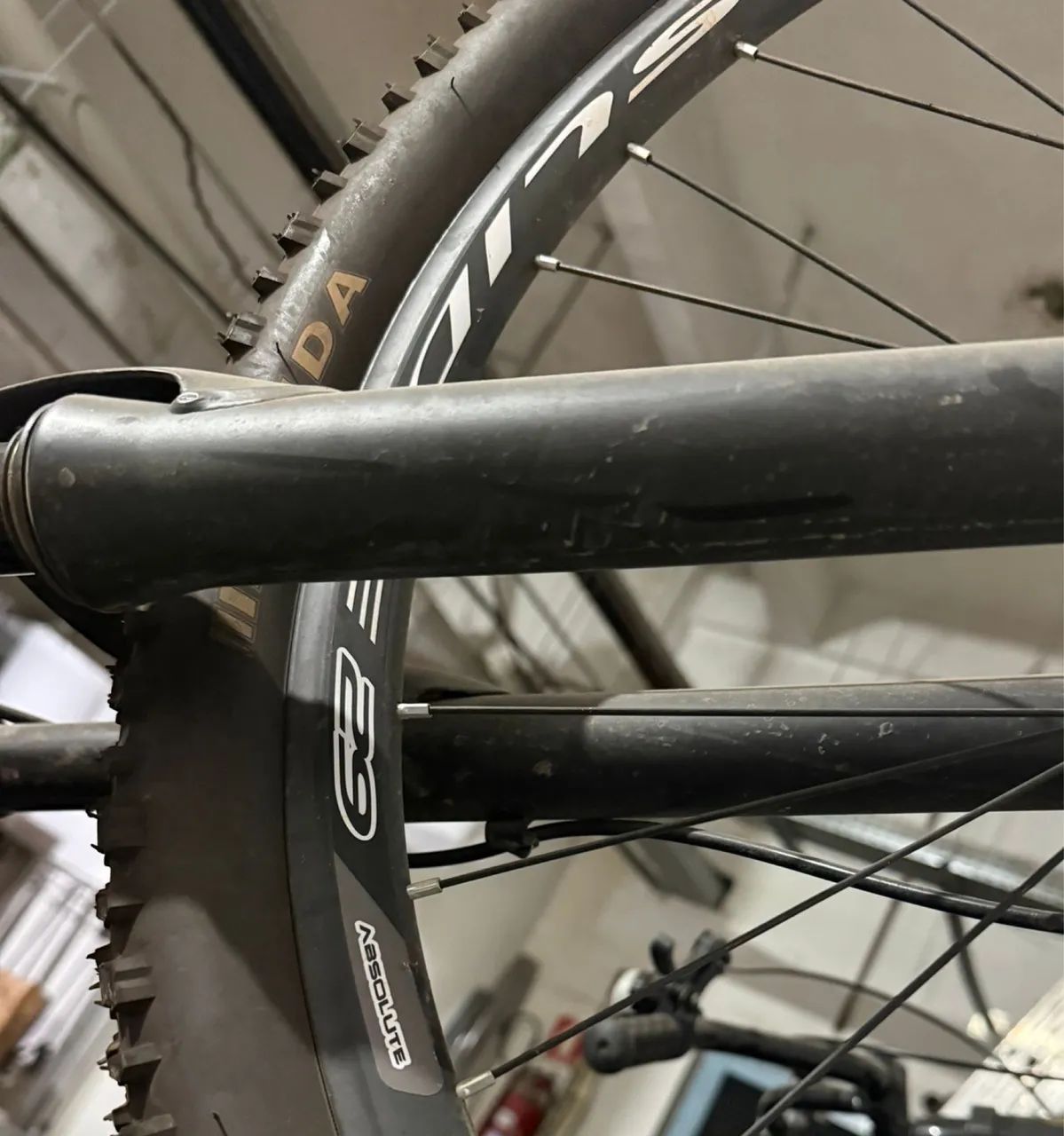 Bicicleta Absolute Nero 5 - roxa - Foto 3