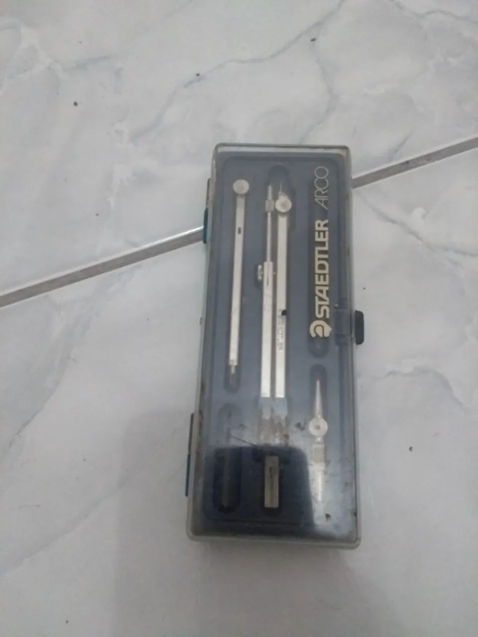 Estojos com compasso staedtler - Foto 4