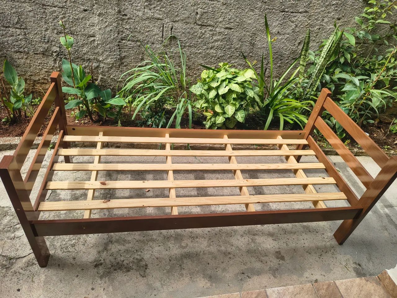 Cama solteiro com colchão de 0,78 cm - Foto 2