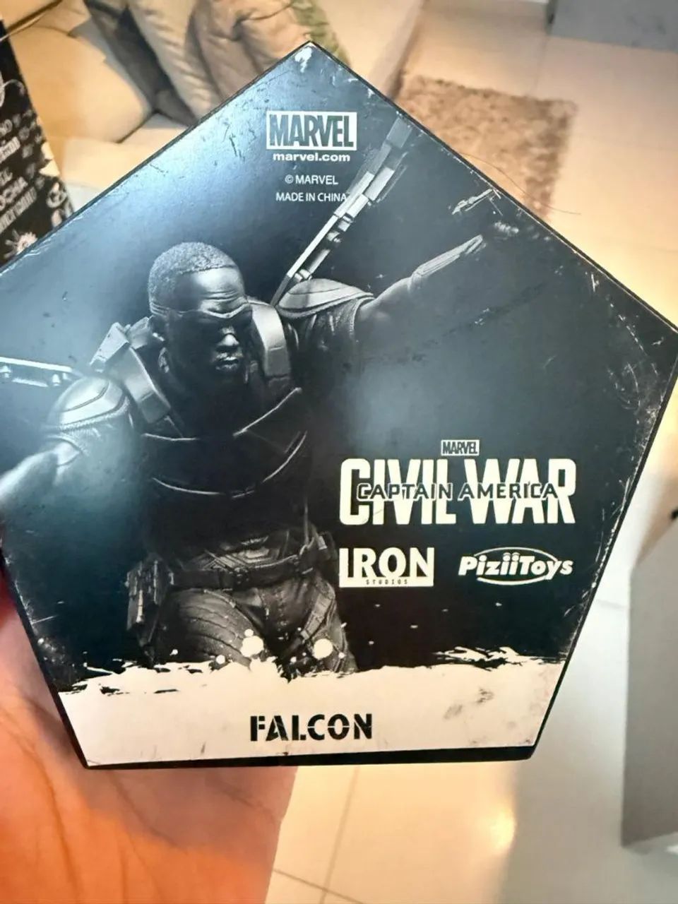 Estátua Falcão Escala 1/10 - Iron Studios Ed Limitada (Usado) - Foto 4