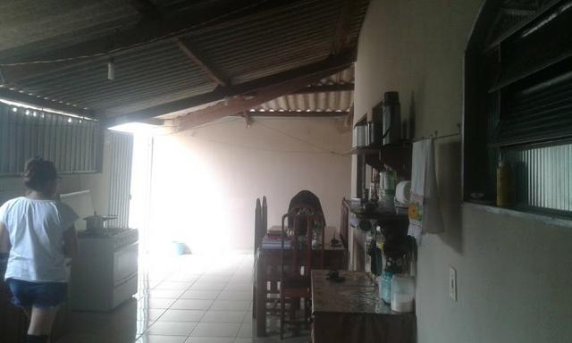 Casa 3/4 quartos c/ súite de laje garagem para 3 carros bairro residencial américa 135 mil - Foto 11