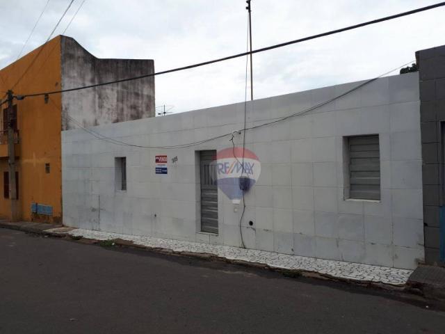 Casa Residencial a Venda em excelente localização no bairro Salesianos