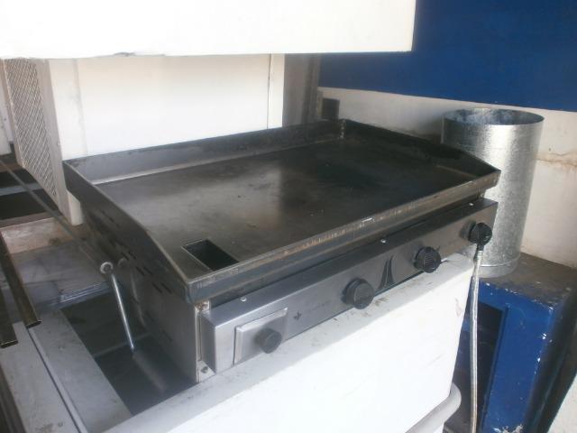 Chapa industrial bifeteira com 3 queimadores - 80 x 50 - marca venâncio - Foto 2