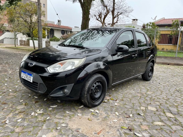 FIESTA SEDAN 1.6 2013