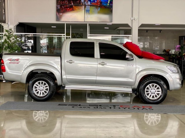 Camionete Extra - Hilux SRV 3.0 4x4 TOP - Foto 4