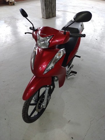 MOTO BIZ 125