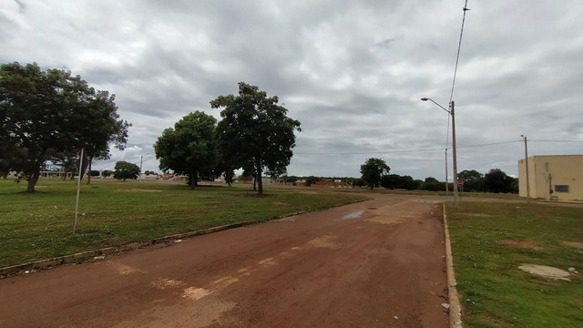 Para CONSTRUTOR Lotes - 2 juntos - ARSO 132 - Nascente - Frente praça - Foto 4