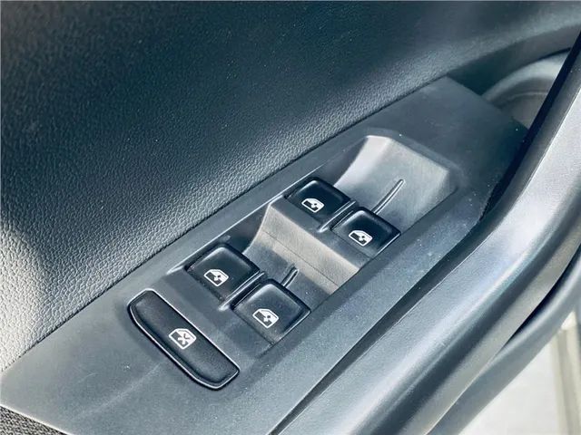 Volkswagen Polo 2020 1.0 mpi total flex manual - Foto 6