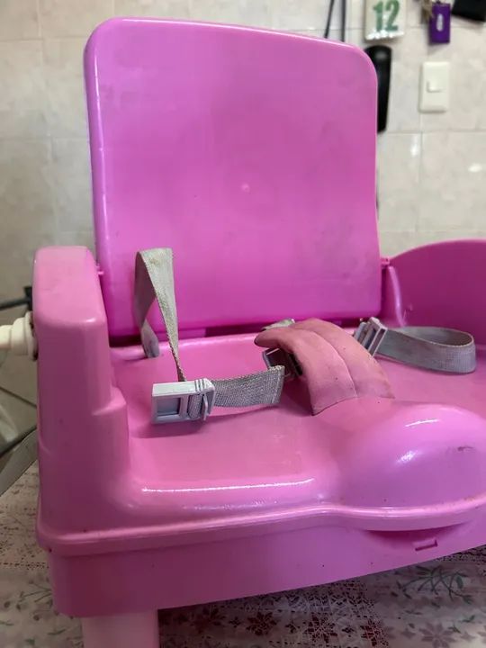 Cadeirinha de alimentação .