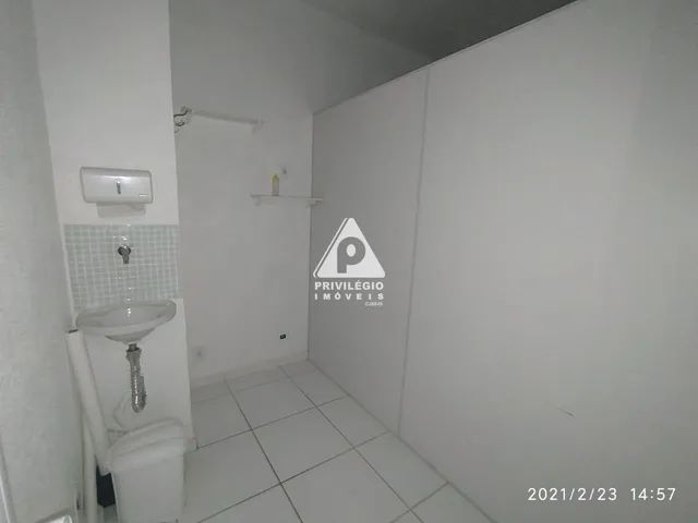 Sala Comercial no coração do Catete. OPORTUNIDADE! - Foto 5