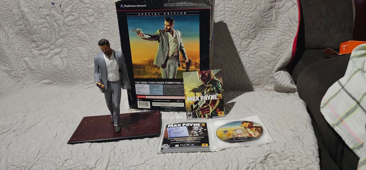 FIGURA DE ACTION BONECO MAXPAYNE3 COM CAIXA JOGOS ORIGINAL - Foto 3
