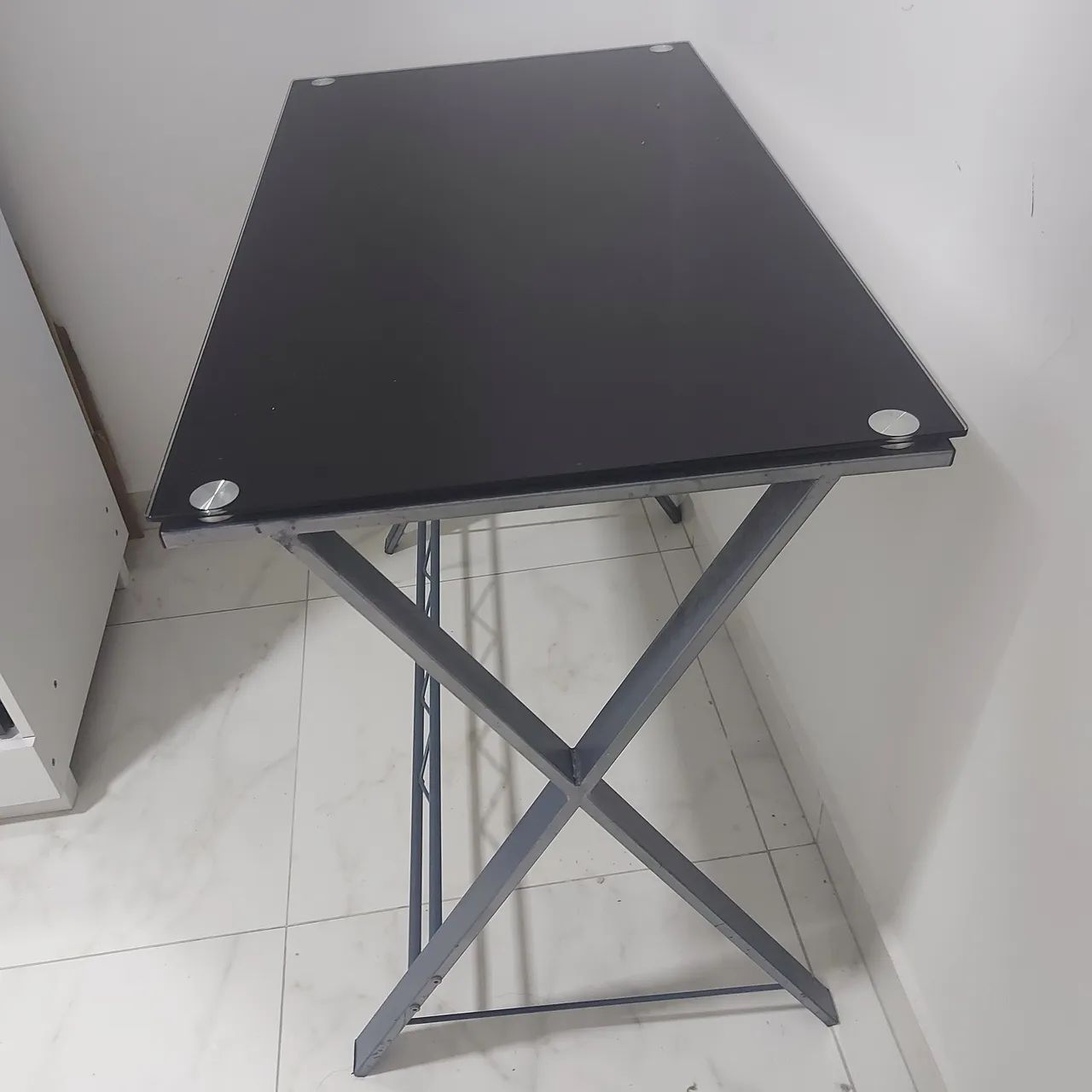 Vendo mesa inox e vidro Estado NOVO TAMANHO 90 compri 50 largura chama zap 83 9  *