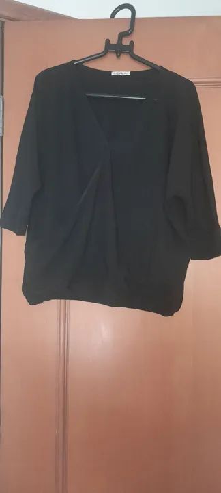 Blusa preta de viscose