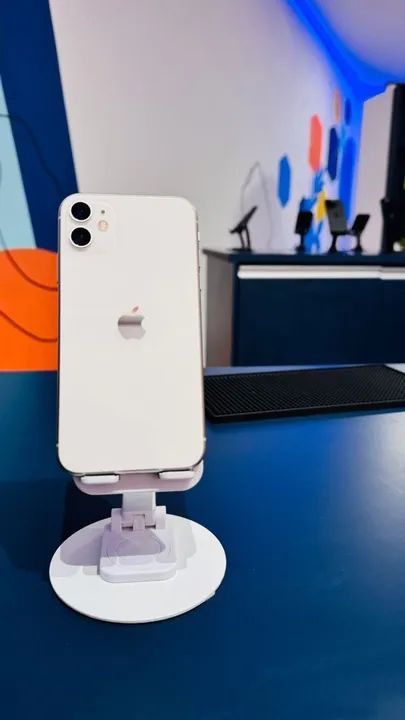 iPhone 11 Semi Novo 64GB Branco Saúde de Bateria 84% Garantia pela