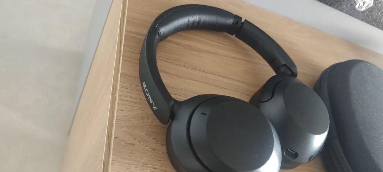 Fone bluetooth com cancelamento de ruído profissional Sony