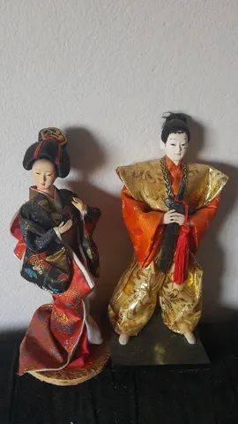 Estatueta Casal de samurai e gueixa 