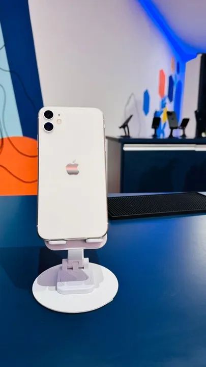 iPhone 11 Semi Novo 64GB Branco Saúde de Bateria 84% Garantia pela