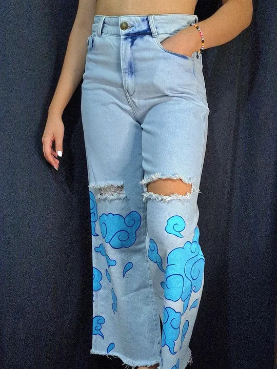 Calça Jeans Customizada - Nuvens Pintadas à Mão