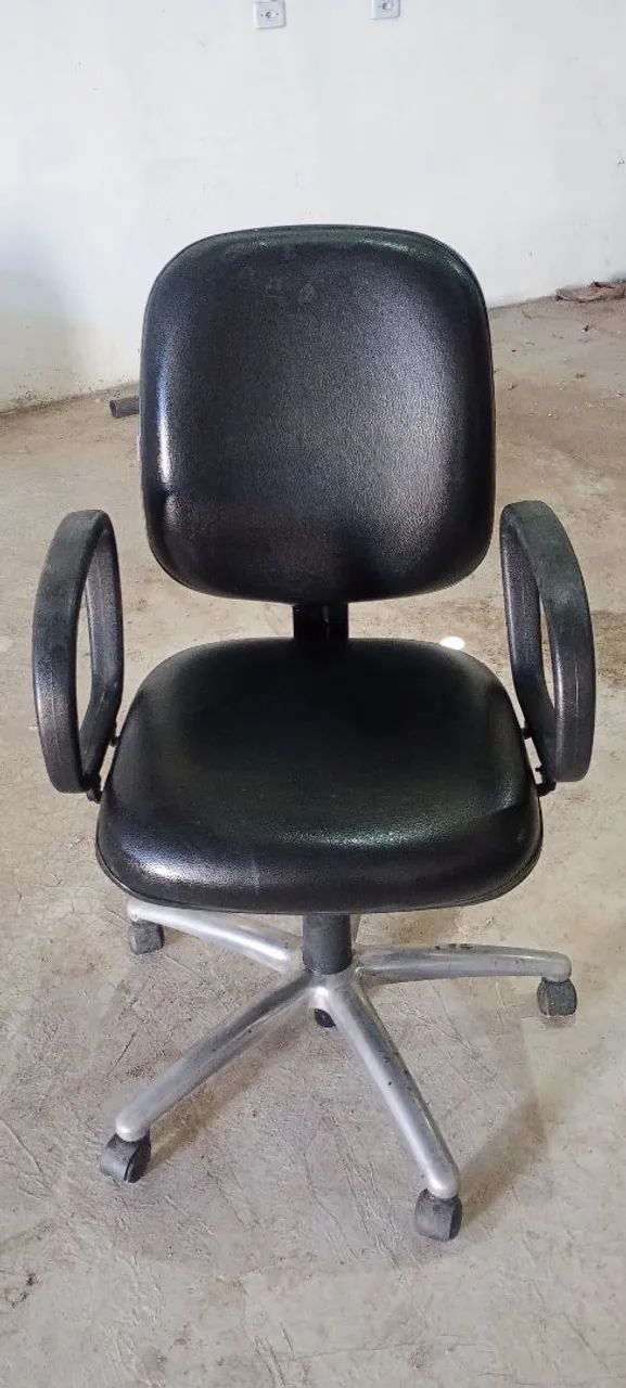 Cadeira diretor com braço 