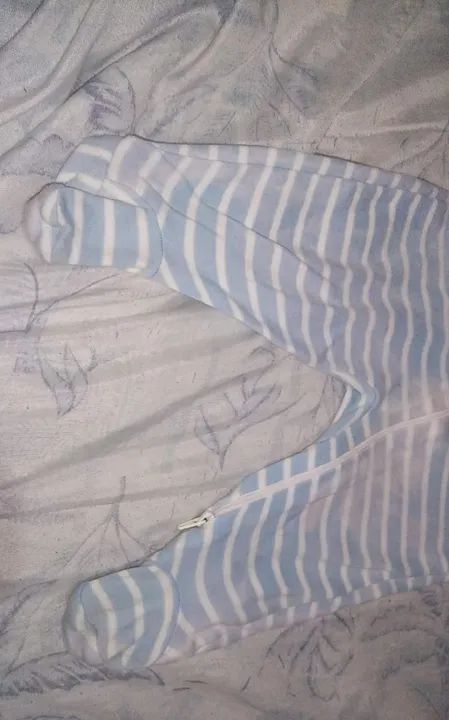 Macacão de bebê com estampa de baleia - Foto 5