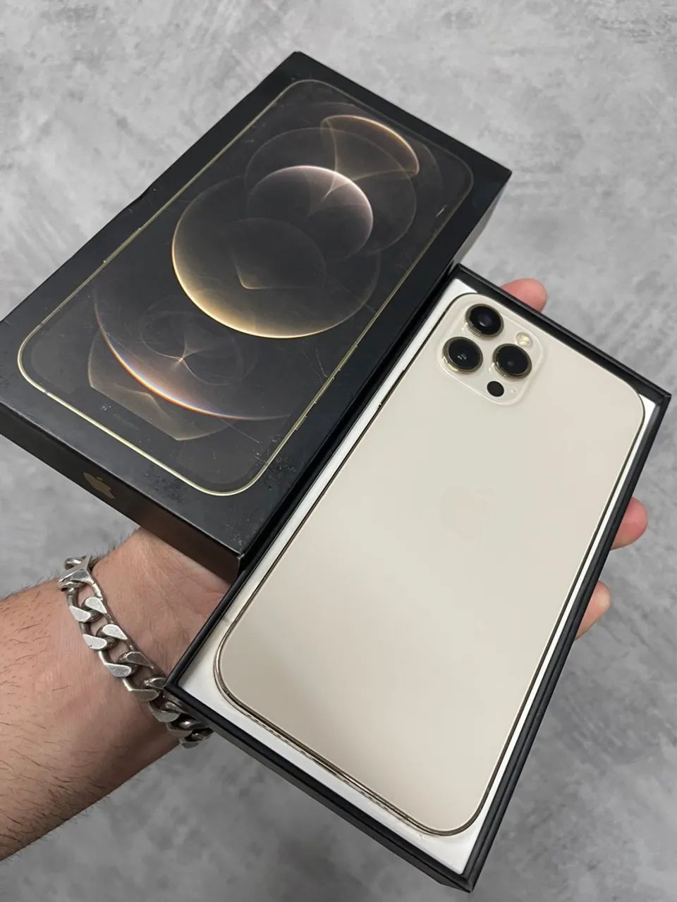 iPhone 12 Pro Max 5G 256gb Gold Impecável - Celulares e