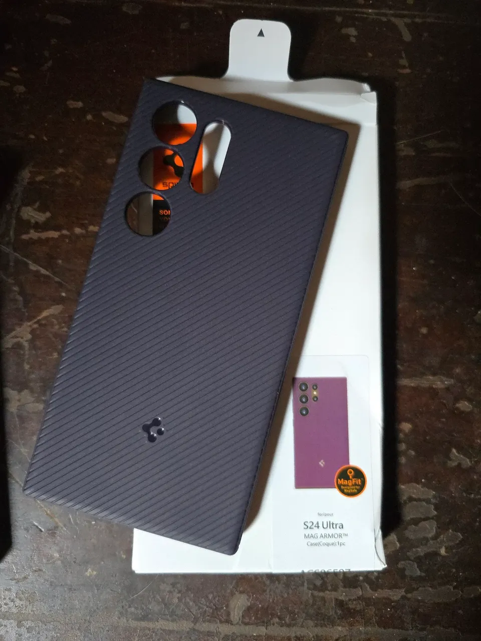 Capa Spigen Mag Armor S24 Ultra