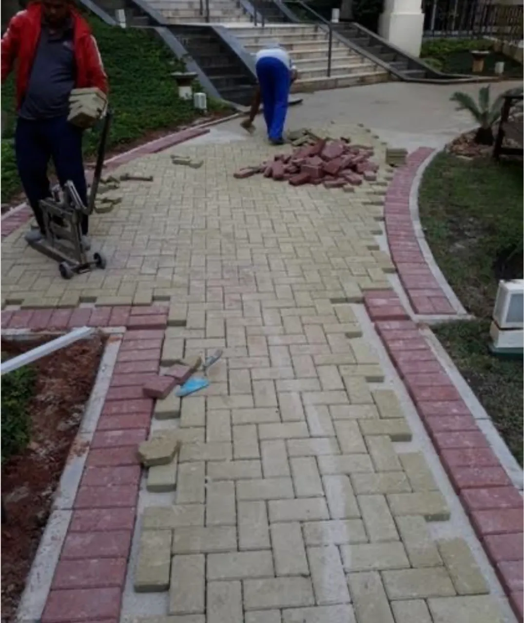 Bloquete retangular de concreto 10x20. Ótimo preço R$ 0,90 cada! Total de 1.150 peças.