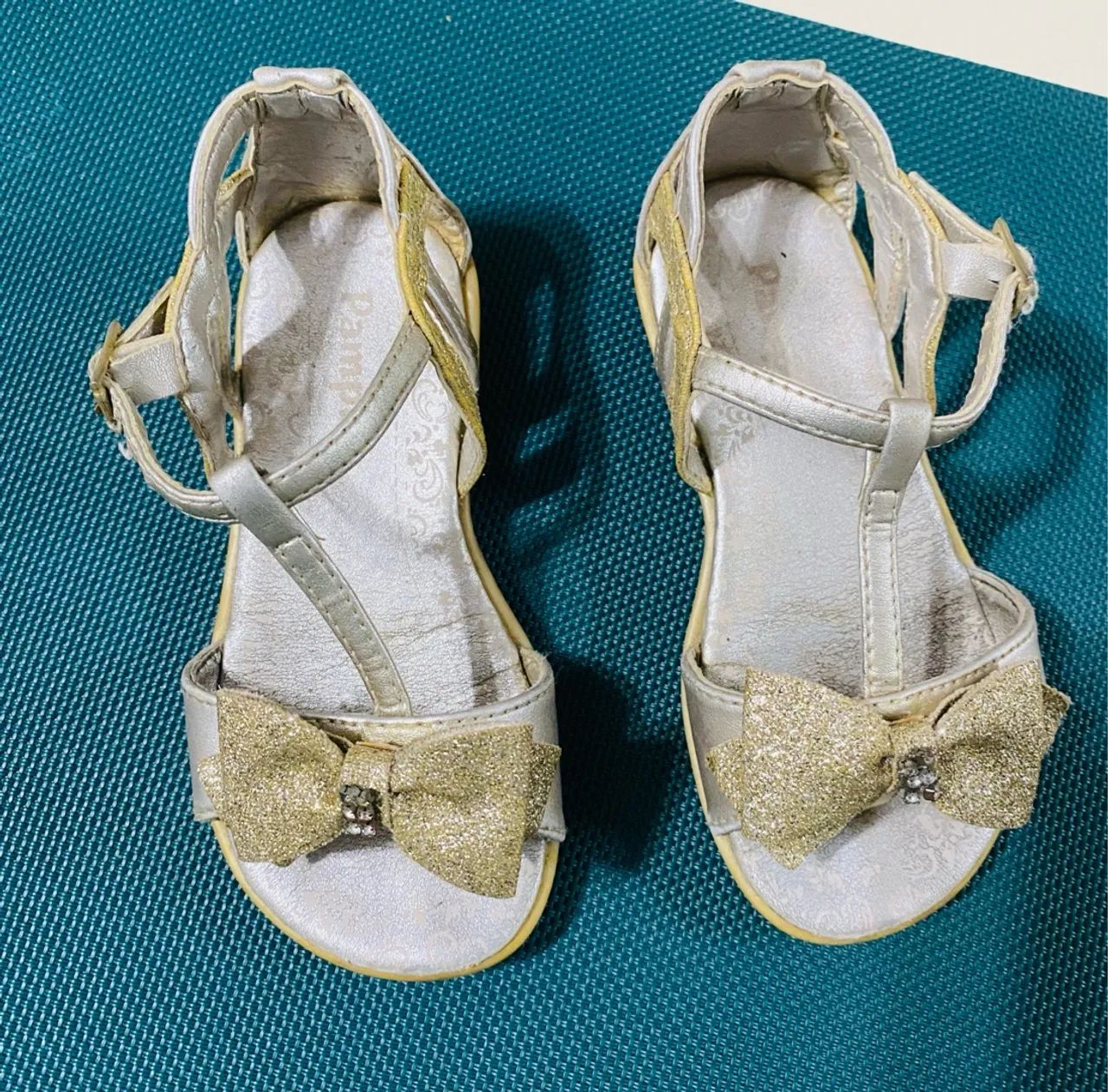 Sandália Pampili Dourada Infantil - Foto 4