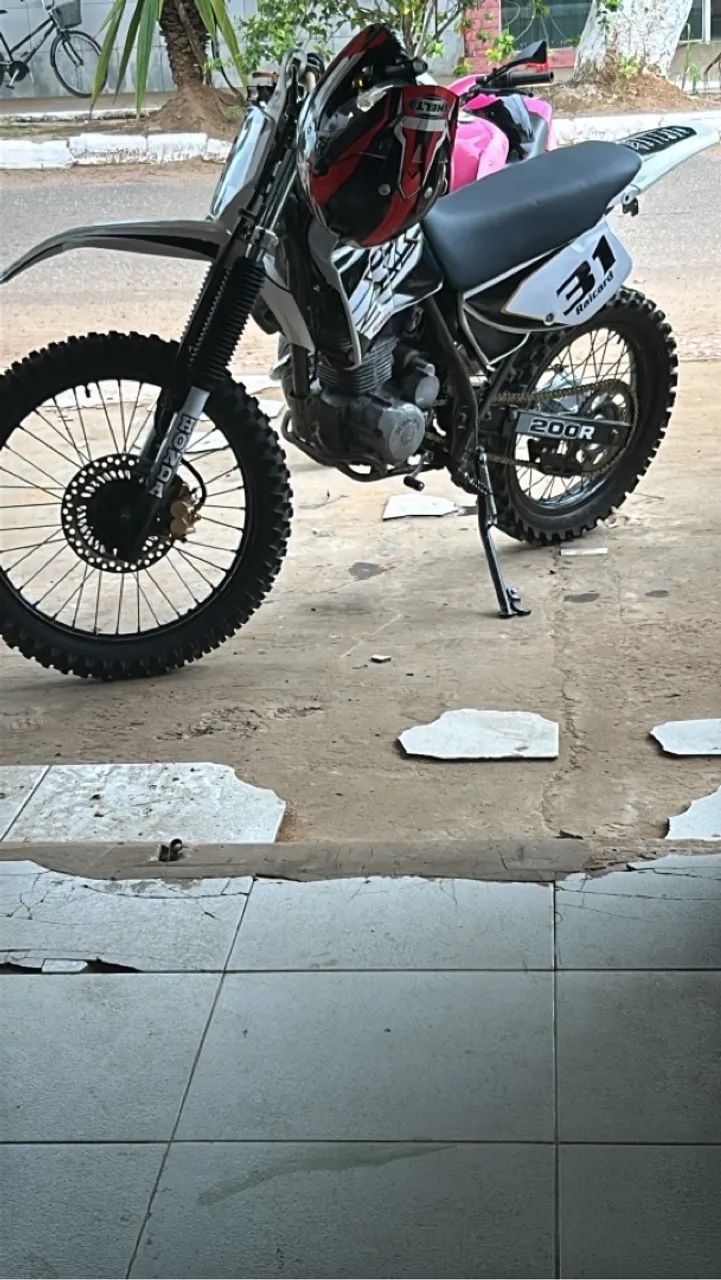 XR 200 