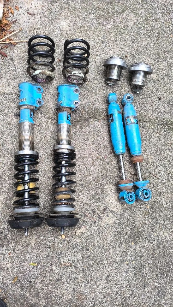 Vendo Suspensão a Rosca 