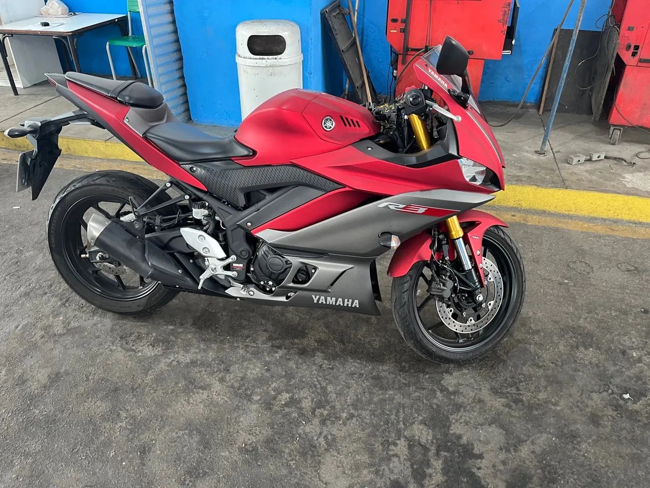 Yzf R3 ABS pista e rua  - Foto 4