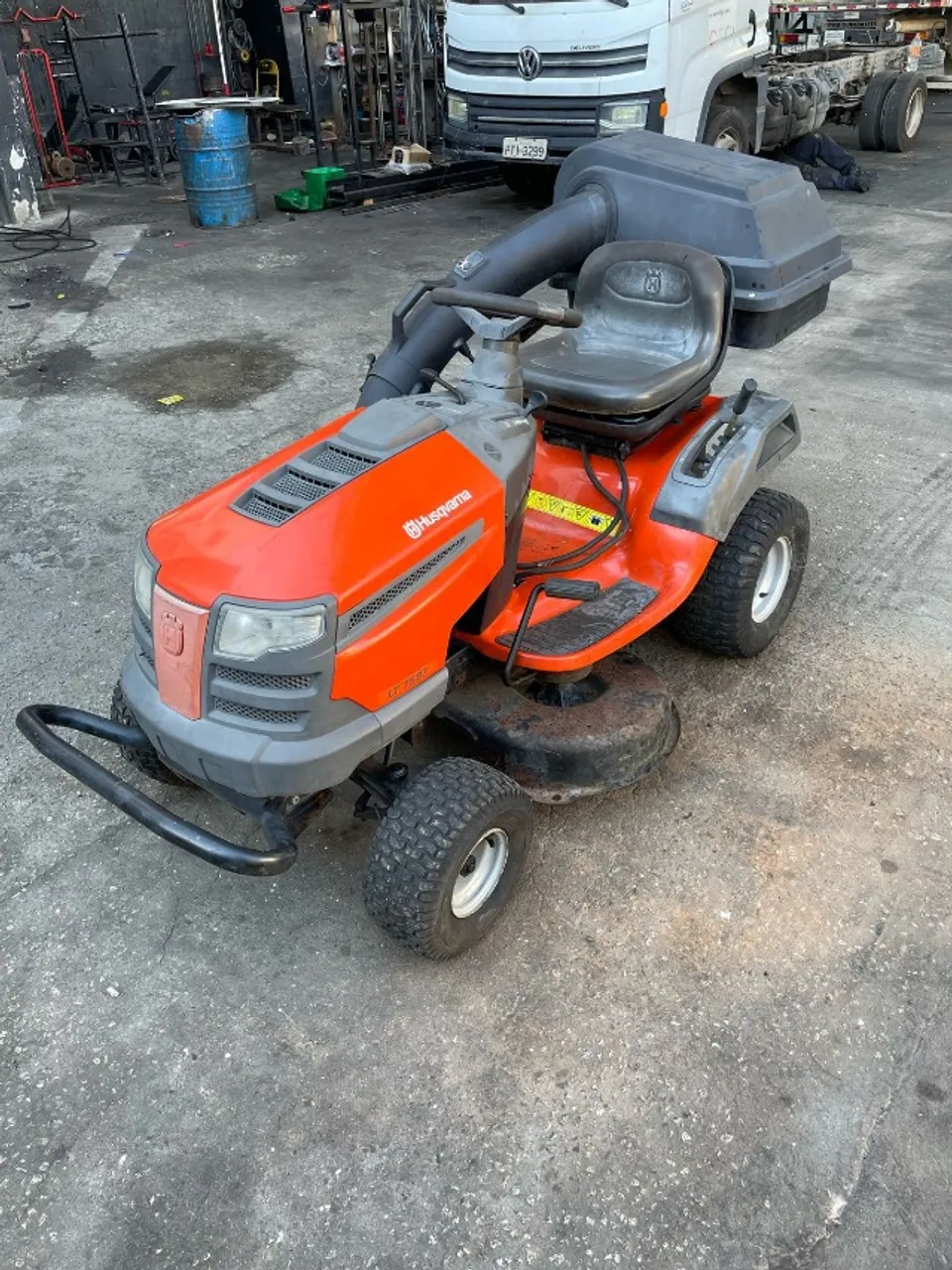 Trator Husqvarna