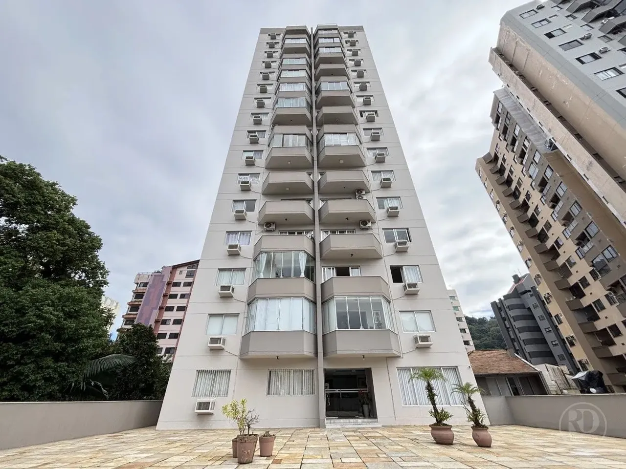 Apartamento para locação no bairro Ponta Aguda
