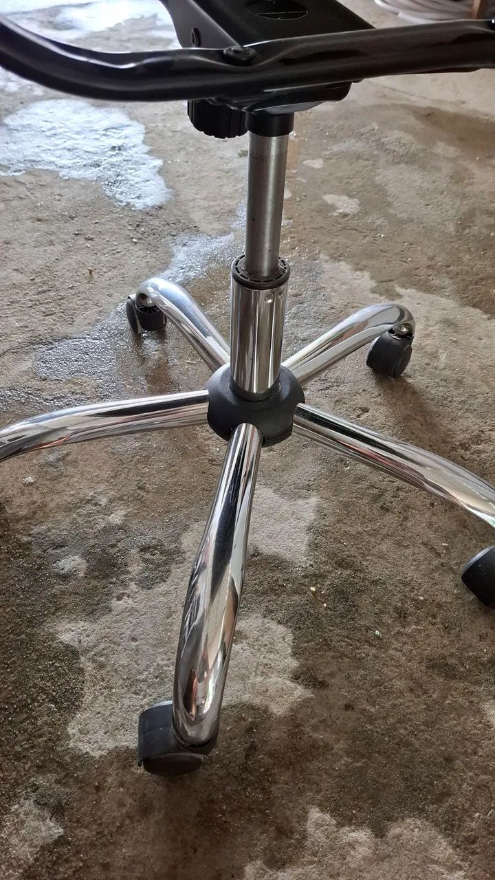 Cadeira de Escritório com Rodinhas - Foto 3